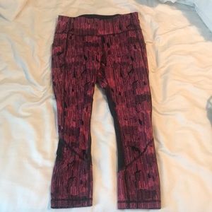 Lululemon 4 crop mesh pockets